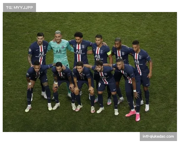 摩纳哥后卫科雷尔红牌罚下,十人防线顶住巴黎反扑 摩纳哥后卫科雷尔红牌罚下,十人防线顶住巴黎反扑